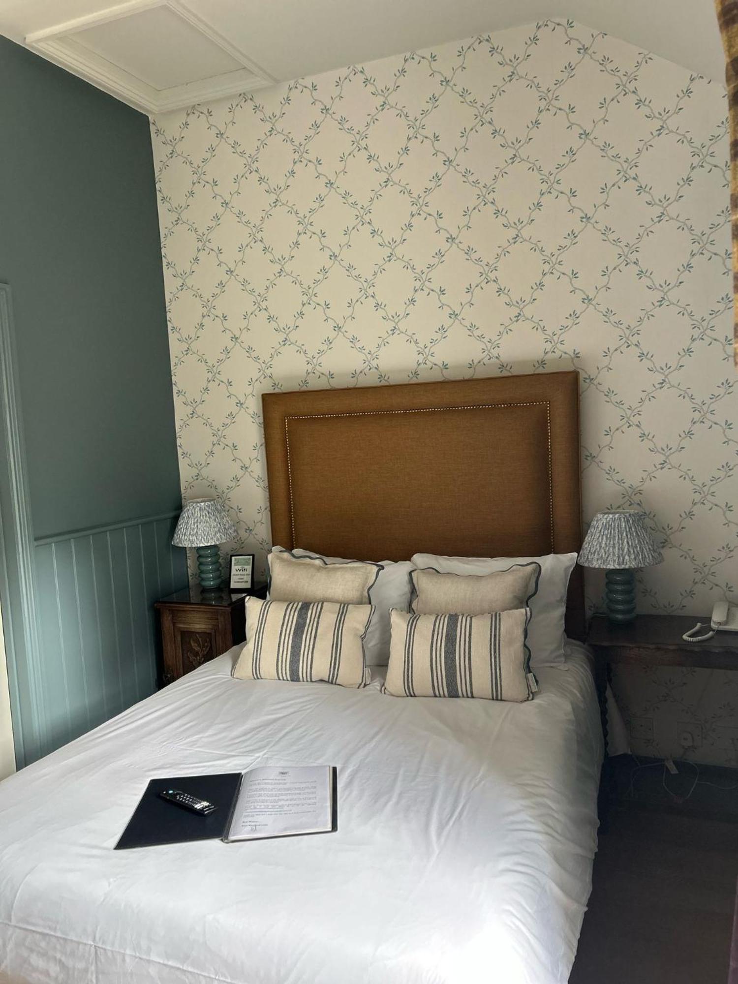 Ravenwood Hall Hotel Bury St. Edmunds エクステリア 写真