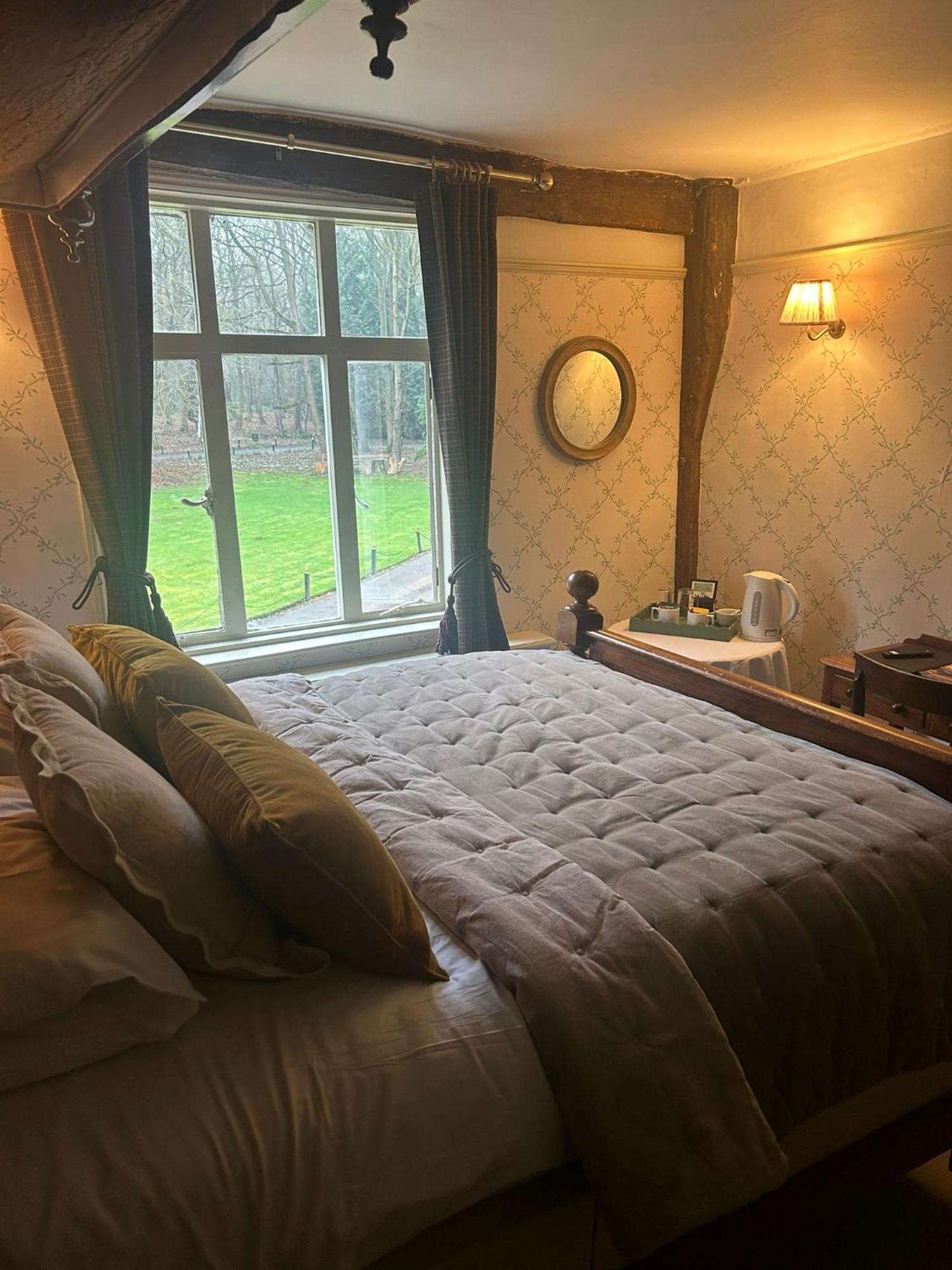 Ravenwood Hall Hotel Bury St. Edmunds エクステリア 写真